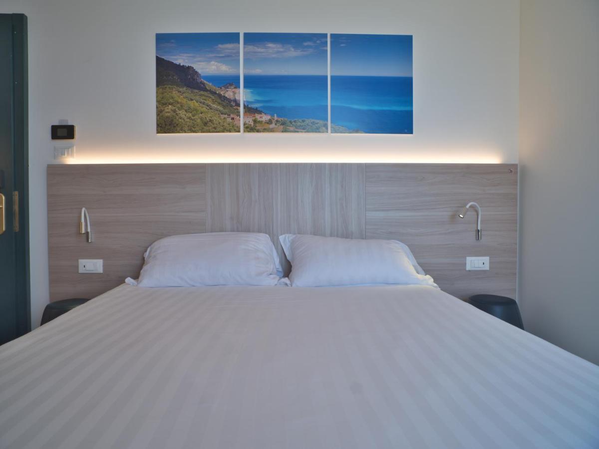 Hotel Medusa Finale Ligure Esterno foto